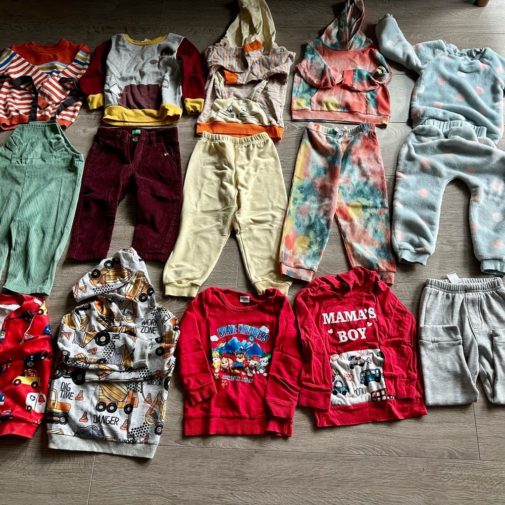 Toddler boy lot of 15 pieces Toddler Boy Clothes 3T T-Shirts, Jeans, Jacket etc